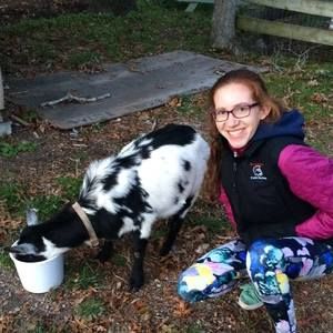 Meet your Posher, Hannah